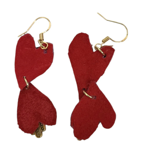 18K Gold Plated Suede Heart White Birch Hamsa Hand Earrings - Picture 3 of 4